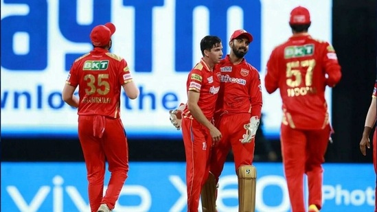 KL Rahul celebrates with his team. (IPL)