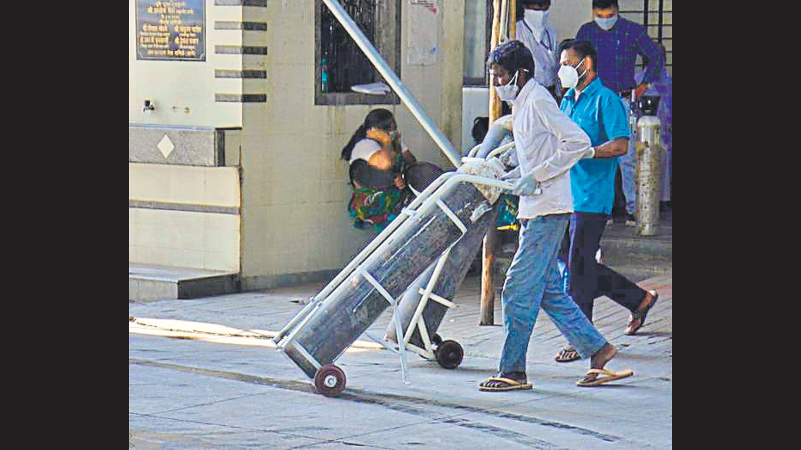 Thane battles shortage of Covid beds, again Mumbai news Hindustan Times