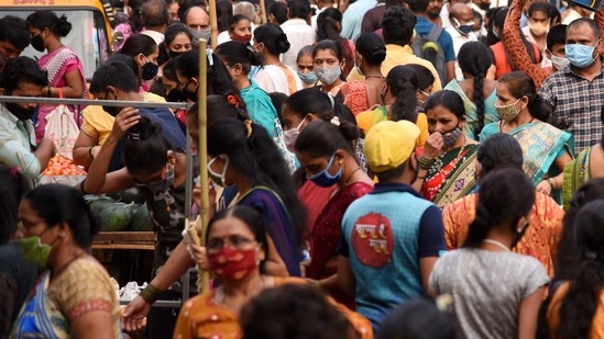 Fnmkyb M08tdsm The tide is currently rising in mumbai. 2