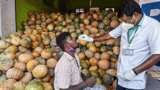 As many as 18 districts have clocked new infections in triple digits indicating a sharp increase of the virus spread. (PTI)