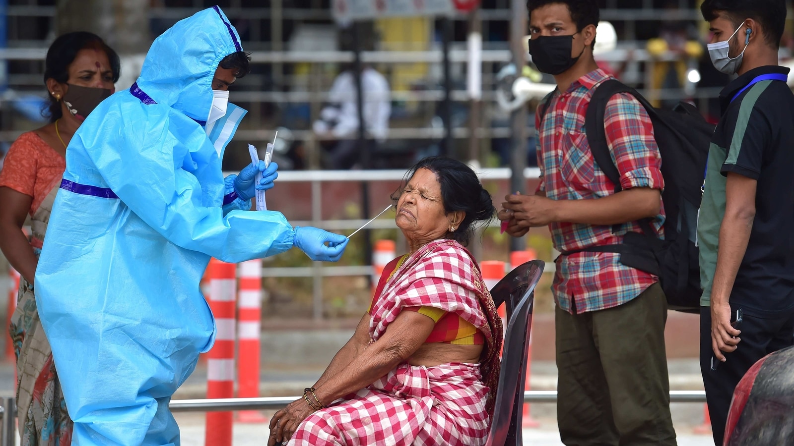 India records over 2 lakh new covid-19 cases in 24 hours, more than 1,000 deaths reported for second consecutive day
