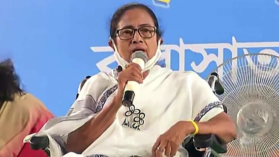 West Bengal chief minister Mamata Banerjee at a public rally in North 24 Parganas, West Bengal. (ANI) West Bengal chief minister Mamata Banerjee at a public rally in North 24 Parganas, West Bengal. (ANI)