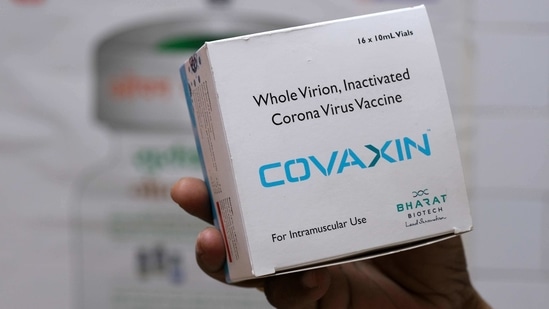The Centre on Thursday allowed Mumbai's Haffkine Bio Pharma to produce Bharat Biotech's Covaxin(Bloomberg) The Centre on Thursday allowed Mumbai's Haffkine Bio Pharma to produce Bharat Biotech's Covaxin(Bloomberg)