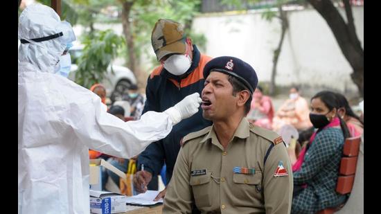 Nasopharyngeal samples being collected for the Covid-19 test. The UT of Ladakh has a total number of 1,051 active cases as on Wednesday. (HT file photo)