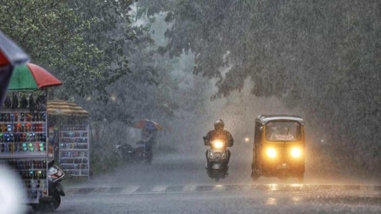 India's monsoon rains are expected to be 103% of the long-term average in 2021, according to the private forecasting agency Skymet.(Rahul Raut/HT PHOTO) India's monsoon rains are expected to be 103% of the long-term average in 2021, according to the private forecasting agency Skymet.(Rahul Raut/HT PHOTO)