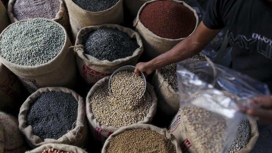 This is the third straight month of up-tick seen in the wholesale price index (WPI) based inflation.(Bloomberg File Photo ) This is the third straight month of up-tick seen in the wholesale price index (WPI) based inflation.(Bloomberg File Photo )