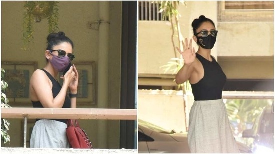 The temperature is rising and it is getting difficult to beat the heat. But Rakul Preet has decoded the right way of doing it and she is doing it with style. The temperature is rising and it is getting difficult to beat the heat. But Rakul Preet has decoded the right way of doing it and she is doing it with style.