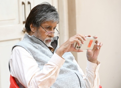 Amitabh wondering how Mumbai Indians won a "lost IPL match". Amitabh wondering how Mumbai Indians won a "lost IPL match".