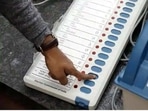 Election Commission increases silence period for upcoming three phases of West Bengal Assembly elections to 72 hours. Election Commission increases silence period for upcoming three phases of West Bengal Assembly elections to 72 hours.