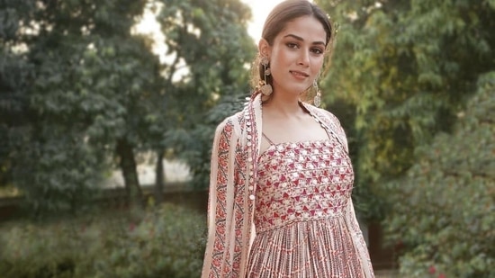 Mira Rajput often gives fans a sneak peek of how she spends her afternoons.(Instagram) Mira Rajput often gives fans a sneak peek of how she spends her afternoons.(Instagram)