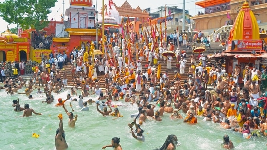 Seers fear they might get infected with the virus in the Kumbh area, which witnessed a rush of over 1.3 million on the Shahi Snan (holy dip in the Ganga) on Wednesday.(ANI file photo) Seers fear they might get infected with the virus in the Kumbh area, which witnessed a rush of over 1.3 million on the Shahi Snan (holy dip in the Ganga) on Wednesday.(ANI file photo)