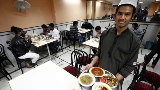 Experts, however, pointed out that restaurants are particularly dangerous in terms of virus spread. (Arun Sharma/ Hindustan Times) Experts, however, pointed out that restaurants are particularly dangerous in terms of virus spread. (Arun Sharma/ Hindustan Times)