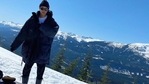 Lee Min-ho goes skiing in Canada. 