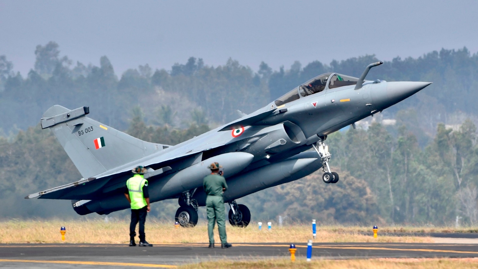 IAF chief to flag off six Rafale jets from France | Latest News India -  Hindustan Times