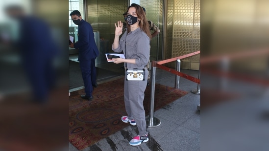 Maintaining the comfy vibe throughout, Tamannaah teamed her outfit with a pair of Emilio Pucci sneakers.(Varinder Chawla)