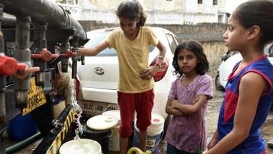 At present, ammonia concentration at the Wazirabad barrage is 3 parts per million (PPM), a DJB official said. (HT_PRINT) At present, ammonia concentration at the Wazirabad barrage is 3 parts per million (PPM), a DJB official said. (HT_PRINT)