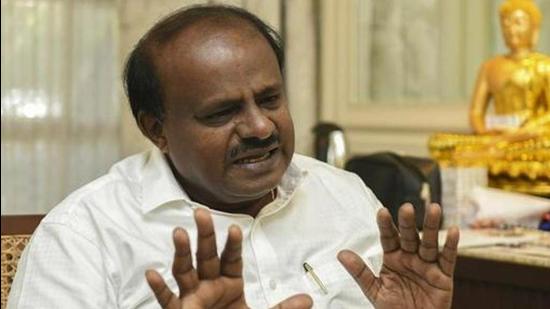 Former Karnataka chief minister HD Kumaraswamy tested positive for the viral infection after having spent days campaigning in the Basavakalayan assembly constituency for a bypoll. (AP PHOTO.) Former Karnataka chief minister HD Kumaraswamy tested positive for the viral infection after having spent days campaigning in the Basavakalayan assembly constituency for a bypoll. (AP PHOTO.)