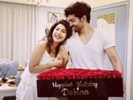 Gurmeet Choudhary arranged for 400 roses on Debina Bonnerjee's birthday. Gurmeet Choudhary arranged for 400 roses on Debina Bonnerjee's birthday.