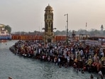 A large number of devotees gather to take a holy dip in the Ganga during Kumbh Mela in Haridwar, (Reuters Photo) A large number of devotees gather to take a holy dip in the Ganga during Kumbh Mela in Haridwar, (Reuters Photo)