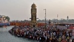 A large number of devotees gather to take a holy dip in the Ganga during Kumbh Mela in Haridwar, (Reuters Photo) A large number of devotees gather to take a holy dip in the Ganga during Kumbh Mela in Haridwar, (Reuters Photo)