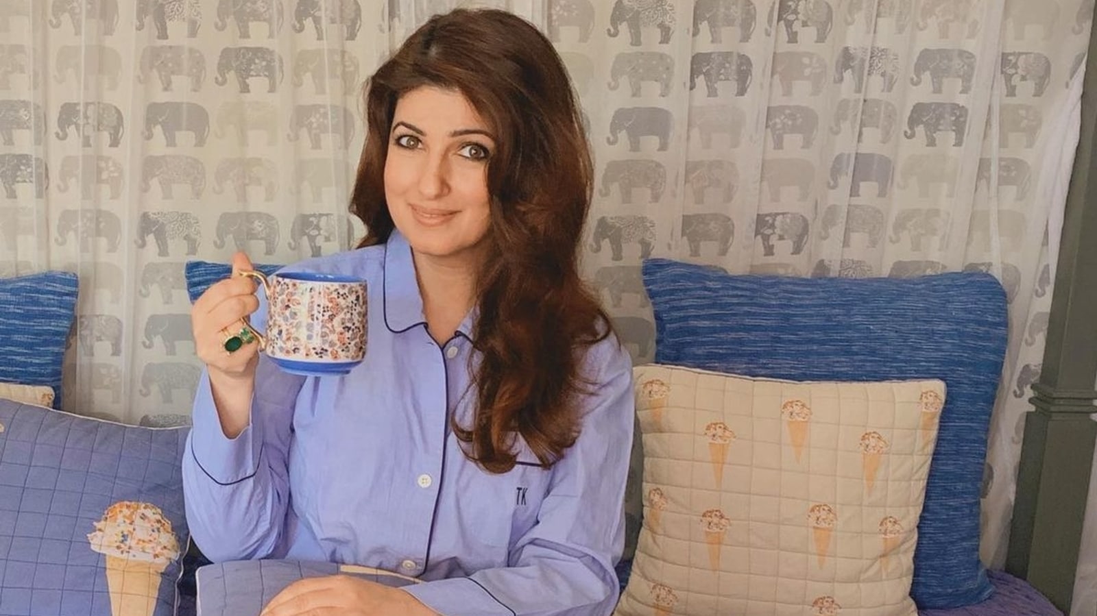 ‘Braindead’ Twinkle Khanna draws funny analogy between mind and grapes, shares video