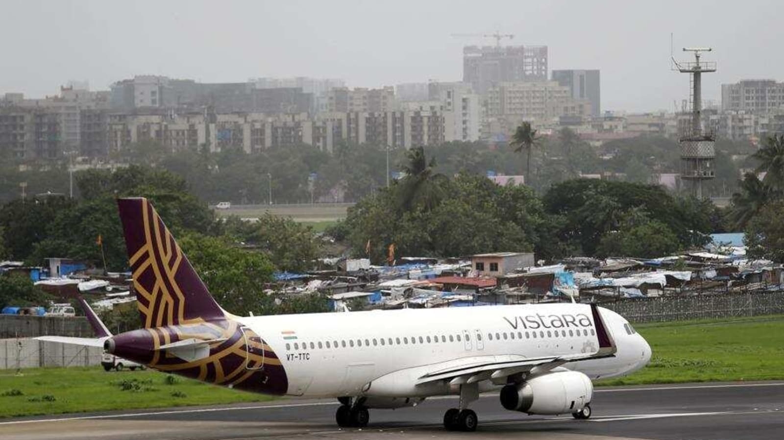 Covid-19: Hong Kong suspends flights to India from April 20 to May 3