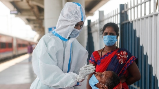 At 68,631, Maharashtra reported its highest number of single day cases since the beginning of the pandemic. REUTERS/Francis Mascarenhas(REUTERS)