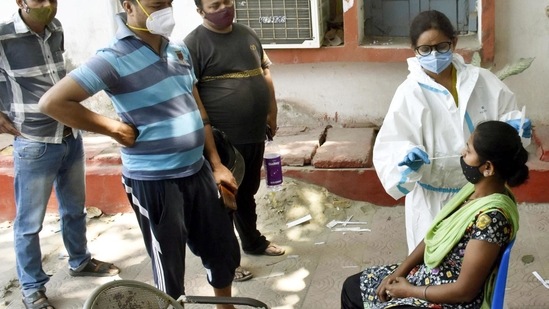 Over the last 24 hours, Bihar recorded 8,690 cases and 27 deaths. The total caseload is 324, 117. (Photo by Santosh Kumar /Hindustan Times)