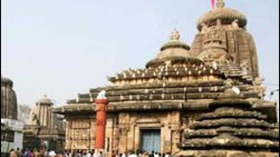 Officials of the Bhubaneswar Municipal Corporation said out of the samples of 60 servitors of the 11th century Lingaraj Temple, the samples of four were found positive for Covid-19. The samples of another 185 servitors have been sent for testing. (PTI PHOTO.) Officials of the Bhubaneswar Municipal Corporation said out of the samples of 60 servitors of the 11th century Lingaraj Temple, the samples of four were found positive for Covid-19. The samples of another 185 servitors have been sent for testing. (PTI PHOTO.)