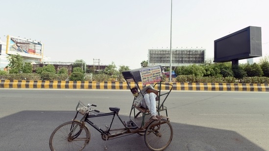 Representational: While the court clarified that it was not imposing a complete lockdown in the entire state by its order, the Yogi Adityanath government asserted that there will not be any “imposition of statewide lockdown or any fresh restrictions."(Photo by Sunil Ghosh / Hindustan Times) Representational: While the court clarified that it was not imposing a complete lockdown in the entire state by its order, the Yogi Adityanath government asserted that there will not be any “imposition of statewide lockdown or any fresh restrictions."(Photo by Sunil Ghosh / Hindustan Times)