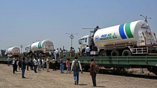 First 'Oxygen Express' headed towards Vizag with 7 empty tankers