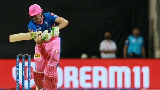 Jos Buttler kept RR in hunt despite early wickets in chase,(IPL)