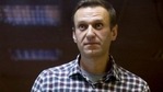 O líder da oposição russa Alexei Navalny está preso em uma jaula no Tribunal Distrital de Babuskinsky em Moscou, Rússia. (Foto de arquivo da AP)