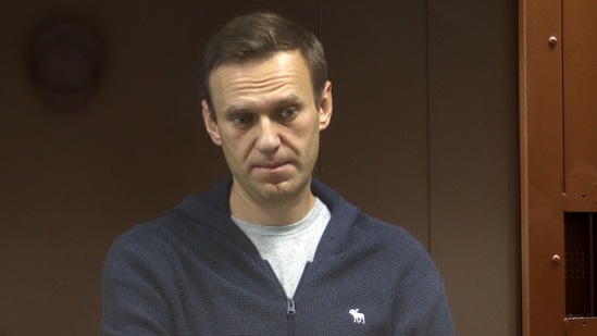 Navalny, 44, launched a hunger strike on March 31 and his medical team over the weekend warned that his health was failing so rapidly he could die at "any minute".(AFP file photo) Navalny, 44, launched a hunger strike on March 31 and his medical team over the weekend warned that his health was failing so rapidly he could die at "any minute".(AFP file photo)