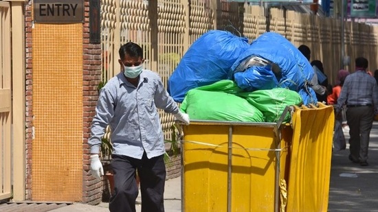 Representational: Central Pollution Control Board (CPCB) guidelines for the management of Covid-19 biomedical waste says refuse from patients’ houses must be collected daily, in colour-coded and sealed bags, to prevent any spread of infection. (FILE PHOTO)