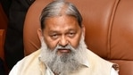 Haryana home minister Anil Vij alleged that Delhi government looted its oxygen tankers.(File Photo ) Haryana home minister Anil Vij alleged that Delhi government looted its oxygen tankers.(File Photo )