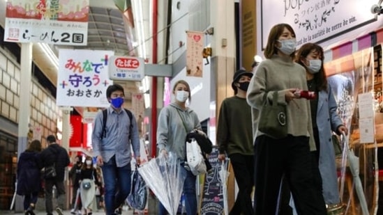 Japan's foreign residents may travel to other countries for Covid-19 vaccines(AP) Japan's foreign residents may travel to other countries for Covid-19 vaccines(AP)