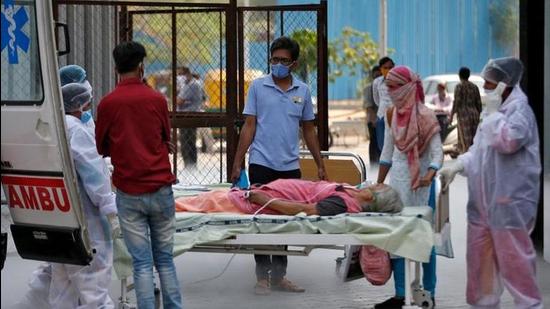 HT visited at least 15 hospitals and almost everywhere it found notices announcing “no beds” put up prominently. (REUTERS PHOTO.)