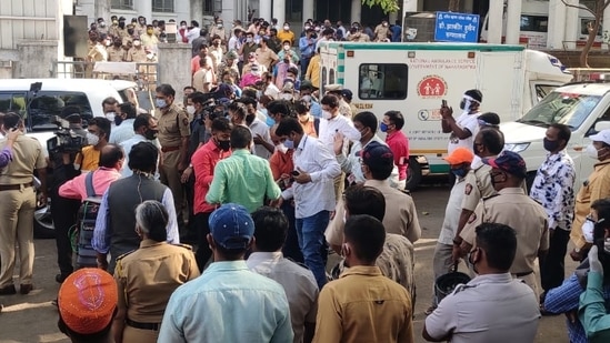 Maharashtra health minister Rajesh Tope said a probe has been initiated to find out whether it is negligence or a workmanship fault that led to the mishap. (HT Photo) Maharashtra health minister Rajesh Tope said a probe has been initiated to find out whether it is negligence or a workmanship fault that led to the mishap. (HT Photo)