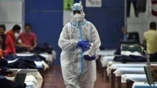 The doctors in the hospital urged patients to leave and look for other hospitals that might take them in. The doctors in the hospital urged patients to leave and look for other hospitals that might take them in.