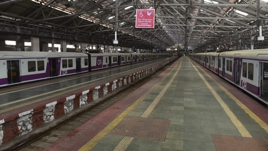 The new restrictions under the government's /cities/mumbai-news/`Break- the-Chain' programme came into force at 8 pm on Thursday and will remain effective till 7 am on May 1. In picture - Deserted look of Chhatrapati Shivaji Maharaj Terminus in Mumbai.(HT Photo)