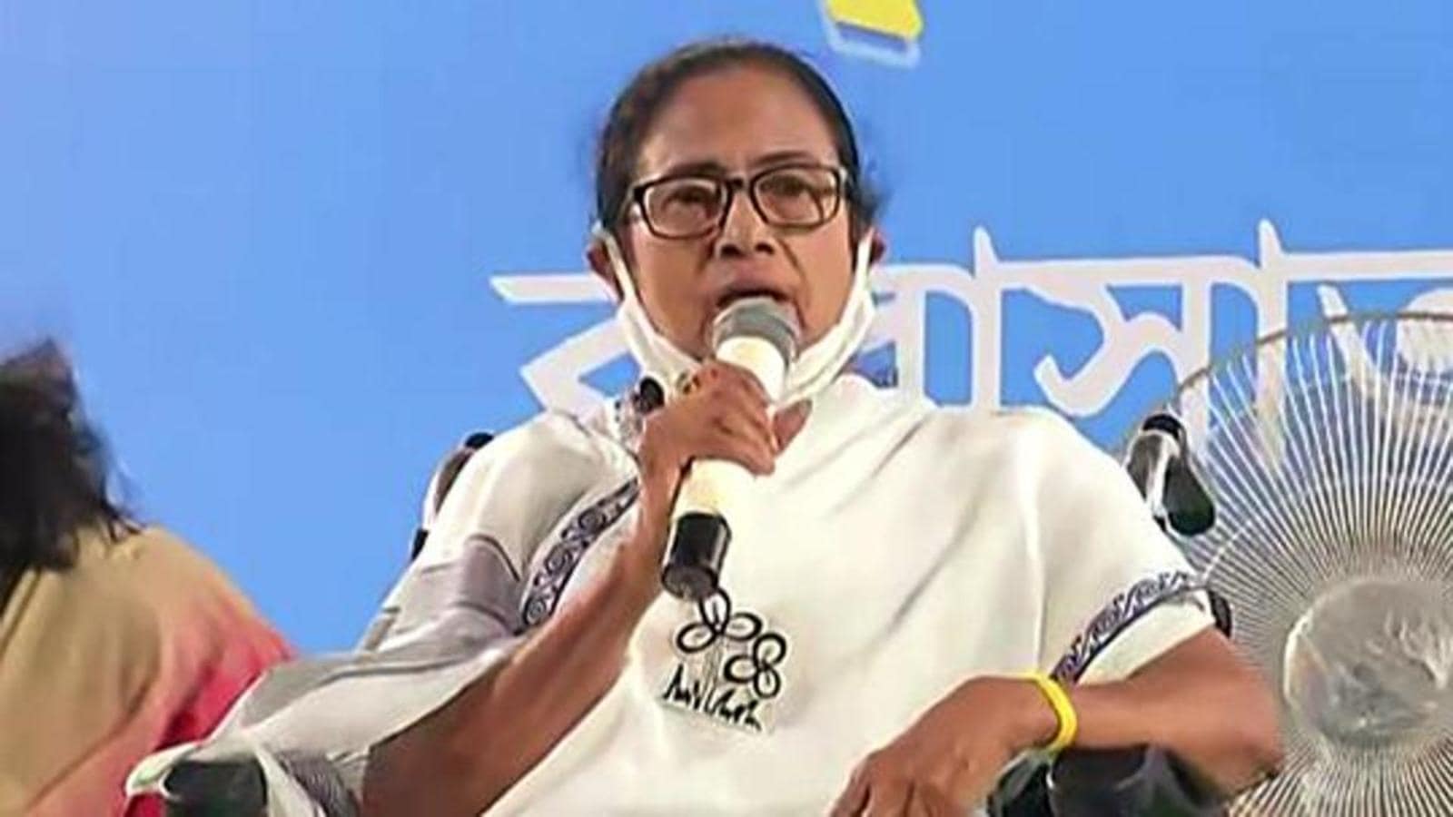 Centre diverting oxygen supply to UP, depriving Bengal, alleges Mamata ...