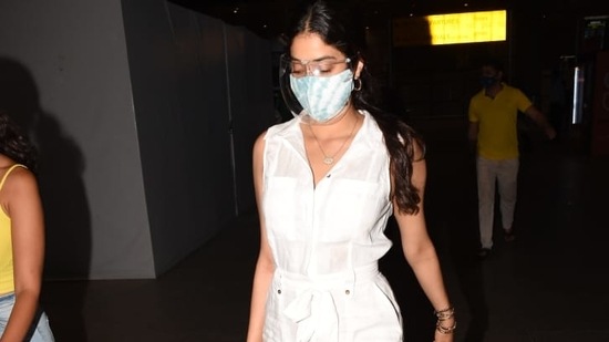 Janhvi Kapoor spotted at Mumbai airport on Thursday night with fitness expert Namrata Purohit on her return from Maldives.(Varinder Chawla)