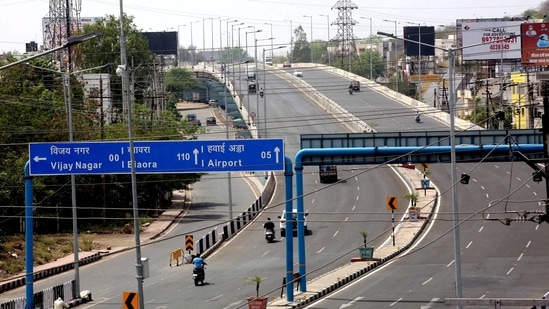 Bhopal: A deserted view of roads during the curfew imposed to curb the spread of Covid-19 cases, in Bhopal, April 23, 2021. (PTI) Bhopal: A deserted view of roads during the curfew imposed to curb the spread of Covid-19 cases, in Bhopal, April 23, 2021. (PTI)