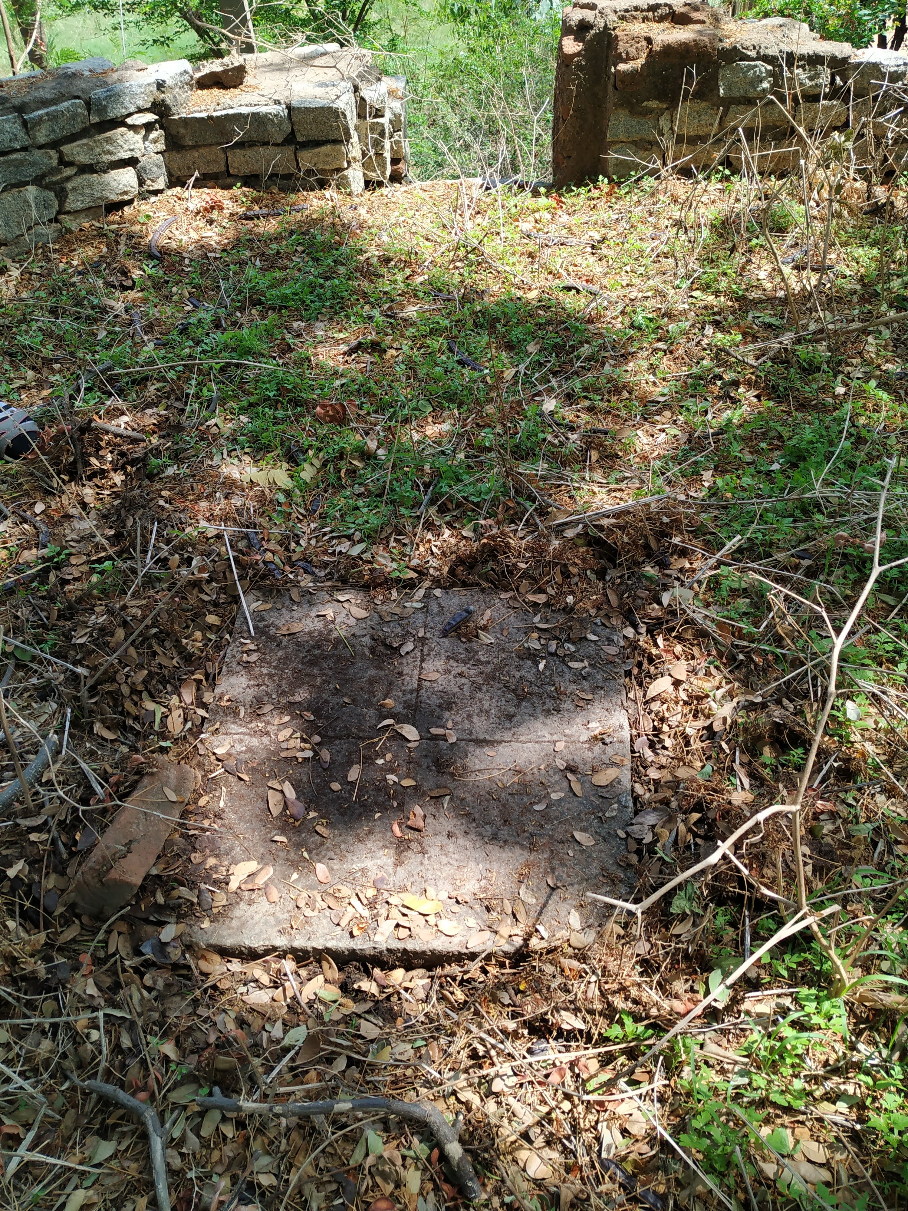 The stone tablet marker at the mapping observatory in Kannuru, Bengaluru, before it was restored. (Meera Iyer)