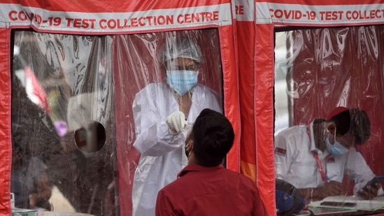 Since the beginning of the second wave of the pandemic, daily new infections reported from the state have remained upwards of at least 40,000 cases from April 1. (HT Photo) Since the beginning of the second wave of the pandemic, daily new infections reported from the state have remained upwards of at least 40,000 cases from April 1. (HT Photo)