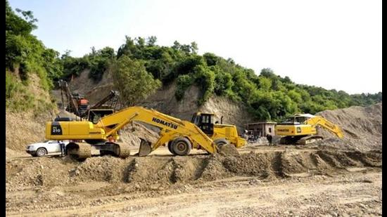 HC gives Punjab 6 months to devise mechanism to check illegal mining HC gives Punjab 6 months to devise mechanism to check illegal mining
