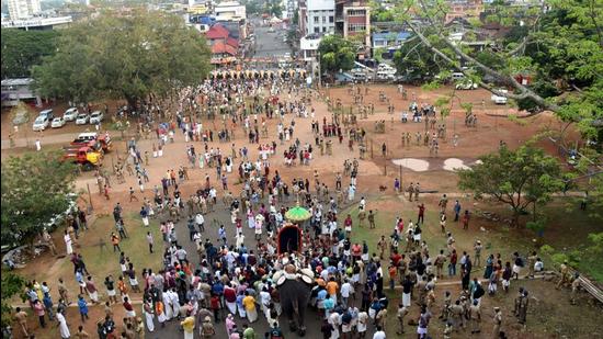 Every year, the festival is held at Vadukunathan temple in Thrissur but last year it was not held in view of the pandemic situation. (HT photo) Every year, the festival is held at Vadukunathan temple in Thrissur but last year it was not held in view of the pandemic situation. (HT photo)