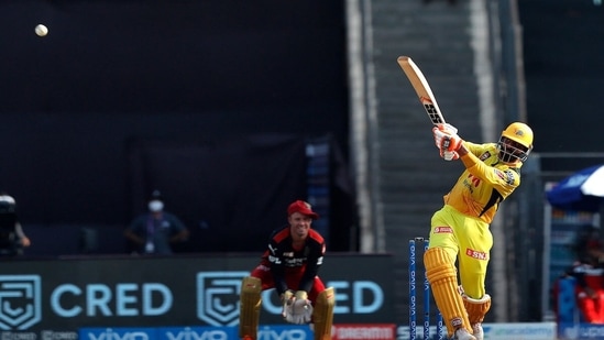 Jadeja hammered an unbeaten 62 during which he smashed Harshal Patel for 37 runs off one over, including five sixes and one four. (IPL/Twitter)