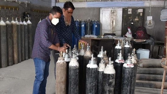 The Pentamed hospital in Model Town sent out an SOS on Twitter around 11.30am, saying it had oxygen stock that will last only for 30 minutes. The Pentamed hospital in Model Town sent out an SOS on Twitter around 11.30am, saying it had oxygen stock that will last only for 30 minutes.
